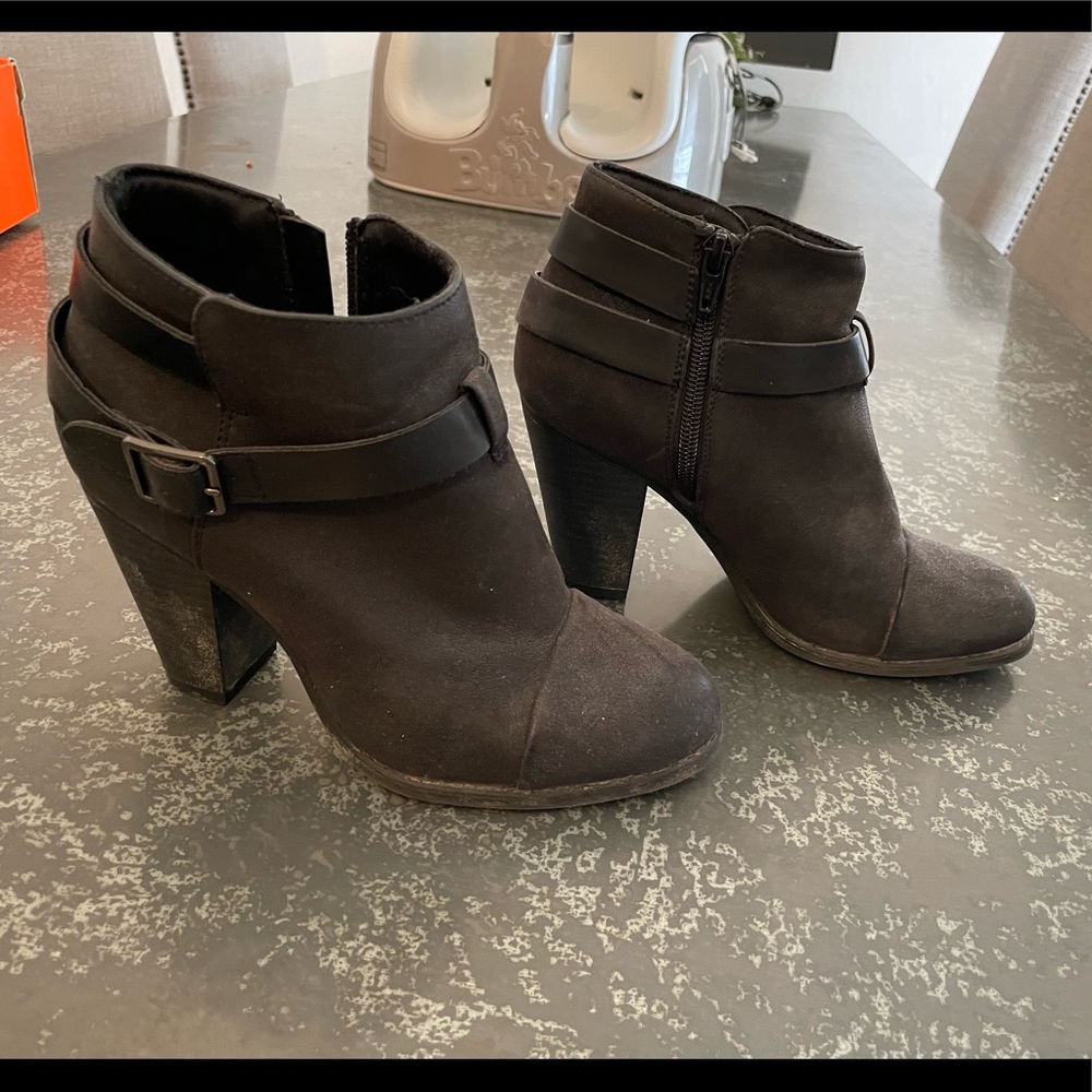 Lauren Conrad booties sz 6.5